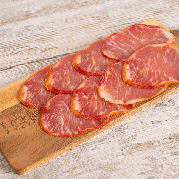 Lomo ibérico de bellota cortado en lonchas del Museo del Jamón