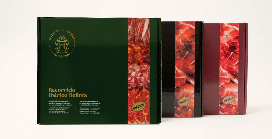 Caja del Recorrido Ibérico Bellota del Museo del Jamón, con diseño elegante y productos ibéricos, disponible con descuento este enero