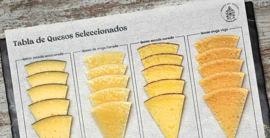 Tabla con selección de quesos curados de oveja